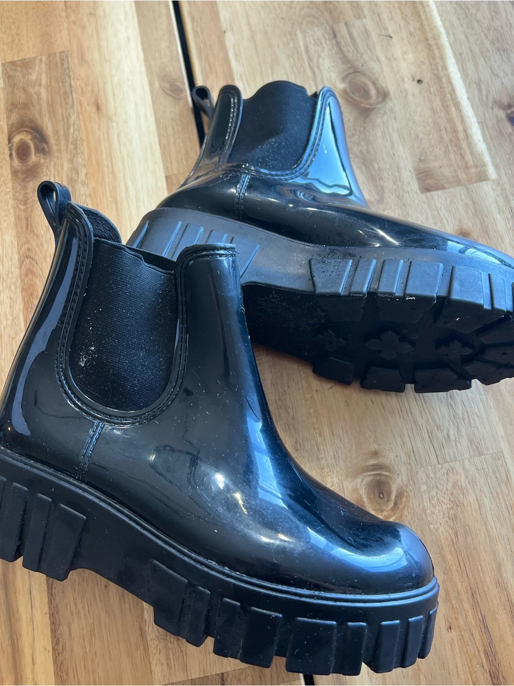 SANMM Black Glossy Chelsea Rain Boots Chunky Lug Sole EU 36